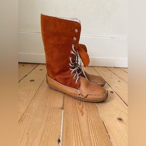 Brown Mukluks Suede Lace-Up Boots